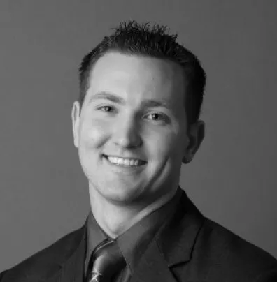 Black and White headshot of IndeVets Employee Matt