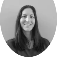 Black and White headshot of IndeVets Employee lindsay